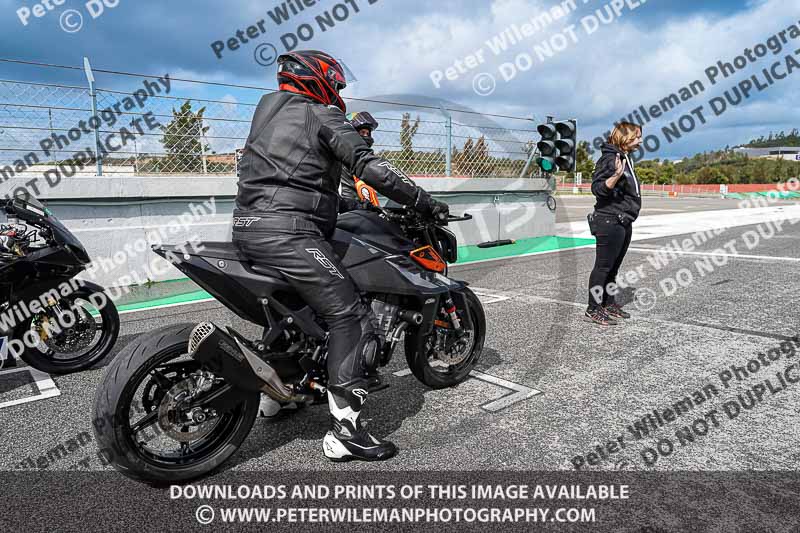 motorbikes;no limits;peter wileman photography;portimao;portugal;trackday digital images